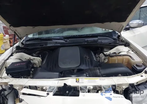 2009 Chrysler 300C Hemi из США, поврежденный, VIN 2C3KA63T39H512072